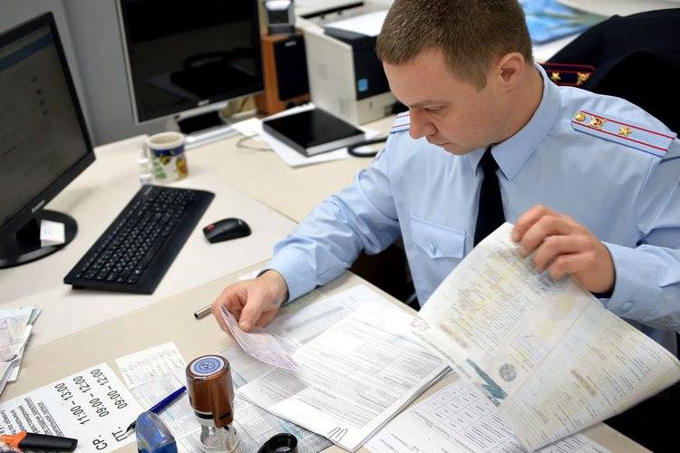 Регистрация изменений в ГИБДД, внесение отметки в ПТС